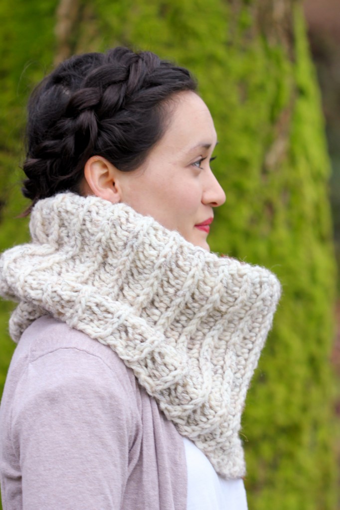 Crochet Leather Snap Scarf – Free Pattern