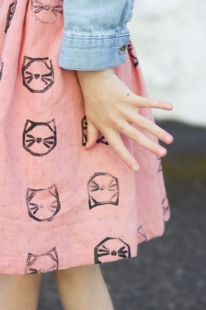 diy-stamped-kitty-cat-skirt