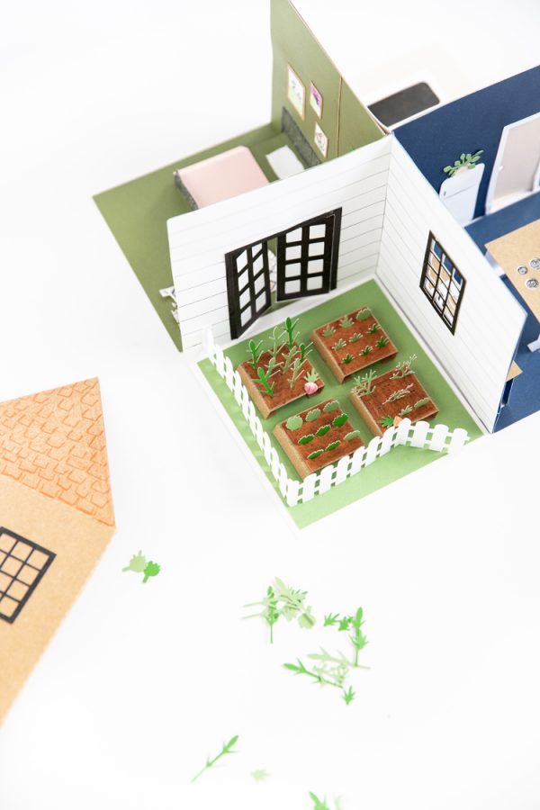 Pop Up Paper Doll House – Free Cut Files!