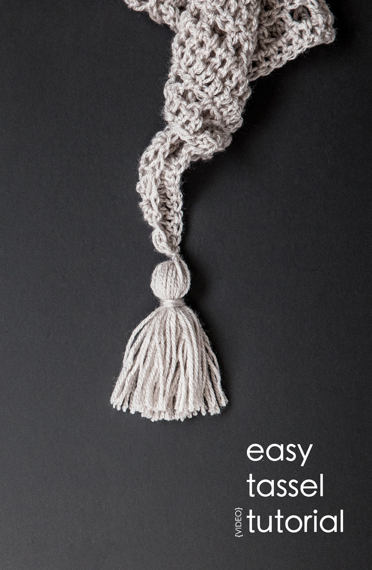 Easy Tassel Video Tutorial // www.deliacreates.com