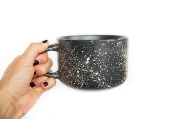 Dishwasher Safe Paint Splatter Mugs Tutorial