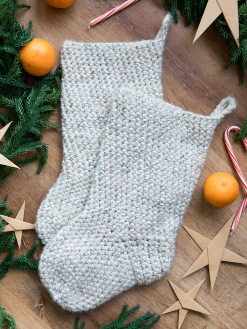 Basic Crochet Stocking - Free Pattern // beginner friendly video tutorial // www.deliacreates.com