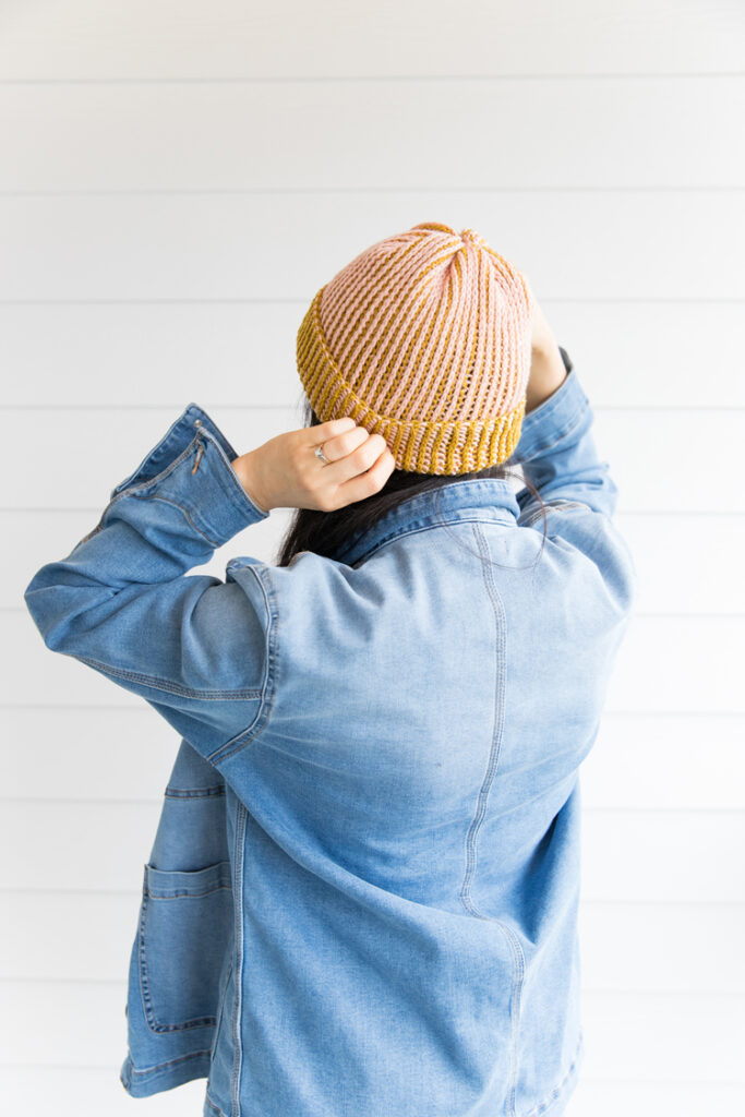 Two Tone Crochet Beanie - free pattern and video tutorial // www.deliacreates.com